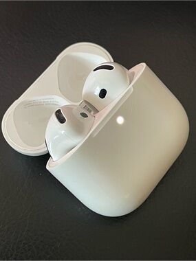 Apple AirPod 4th Generation